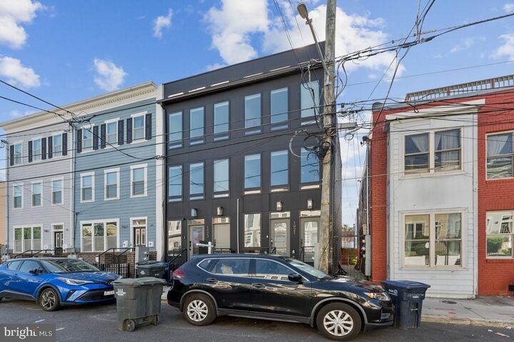 Property Photo:  1921 Capitol Avenue NE 1  DC 20002 