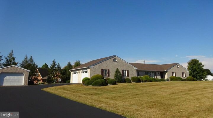 Property Photo:  674 Lohman Avenue  PA 17225 