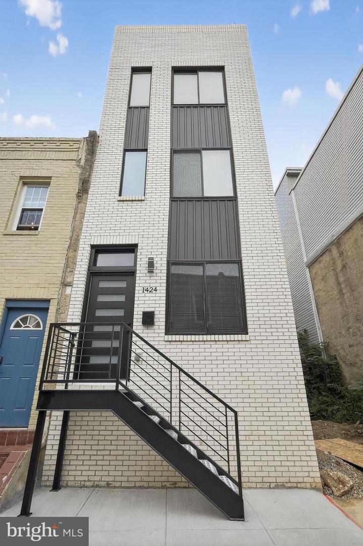 Property Photo:  1424 S Ringgold Street  PA 19146 