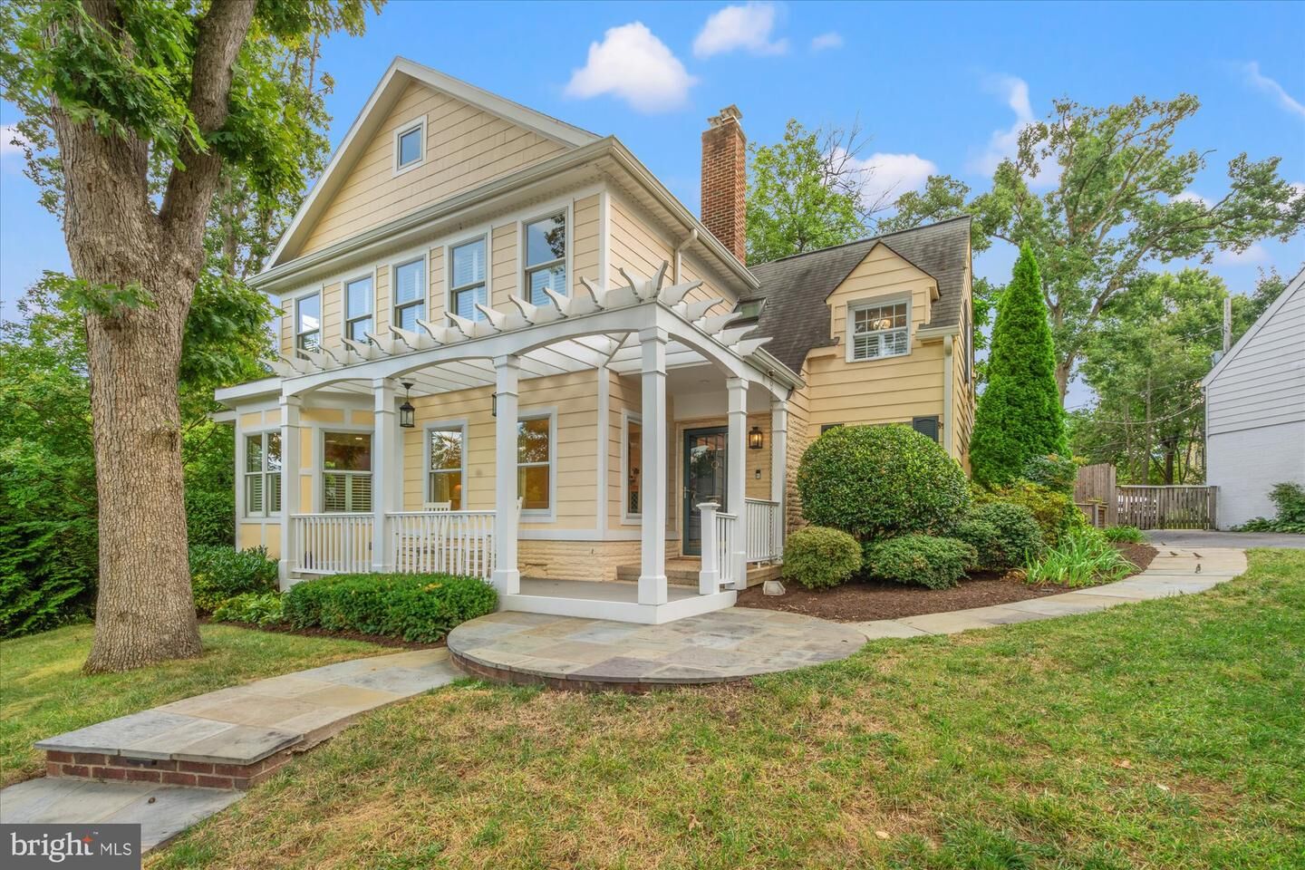 Property Photo: 3307 Circle Hill Road VA 22305