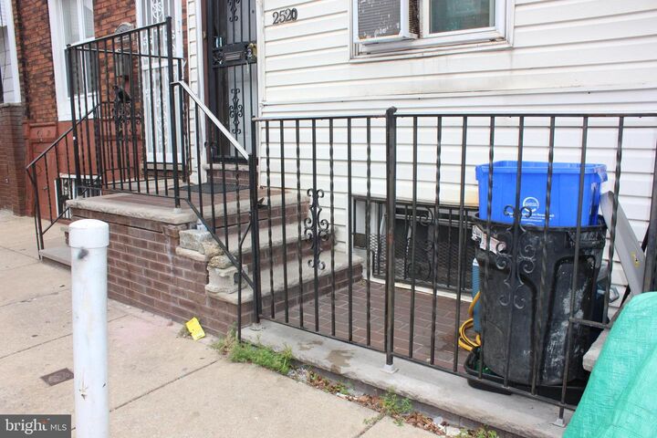 Property Photo: 2520 S Fairhill Street PA 19148