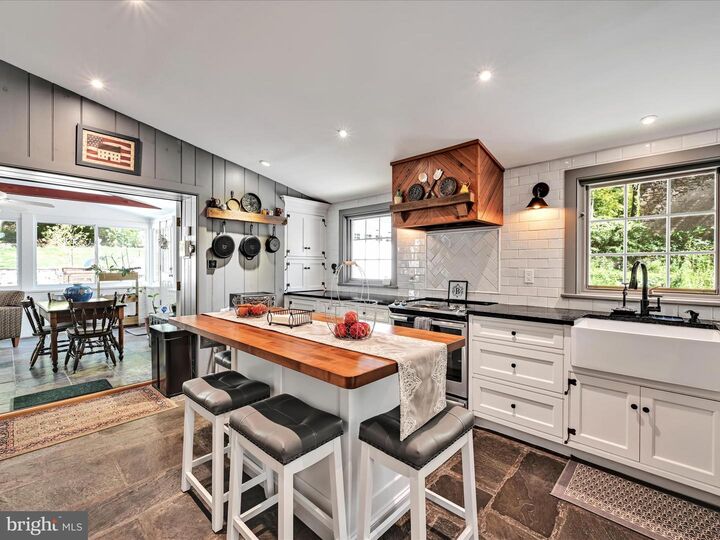 Property Photo:  63 Smith Road  PA 19426