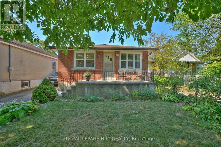 Photo de la propriété: 53 Concord Avenue ON L2M 5N7