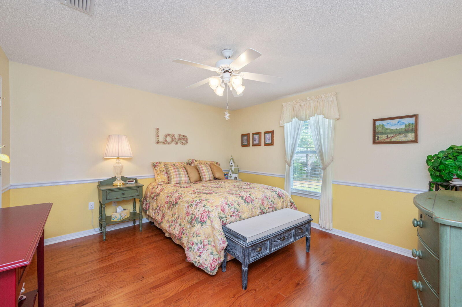 Property Photo:  5863 Hunting Meadows Drive  FL 32536 
