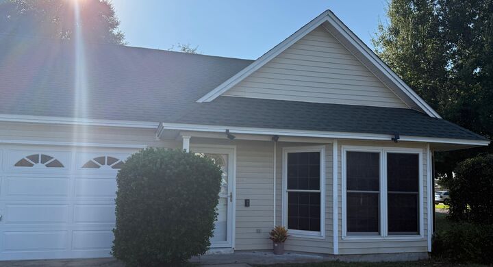 Property Photo:  910 Elizabeth Lane  FL 32579 