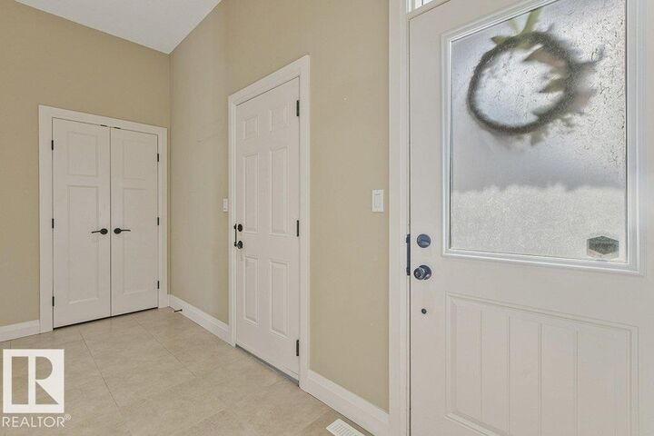 Property Photo:  32 Signature Cove  AB T8H 0W8 