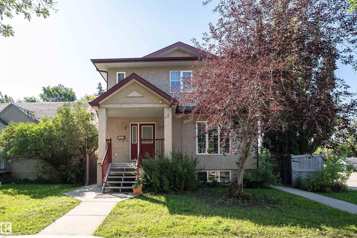 10847 66 Avenue NW  Edmonton AB T6H 1Y1 photo