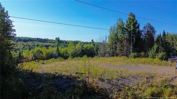 Property Photo:  130 Leeland Way  NB E3A 5M7 