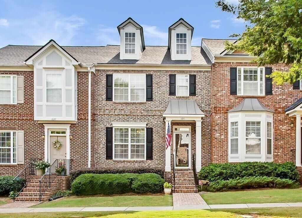 Property Photo:  1641 Perserverence Hill Circle NW 11  GA 30152 