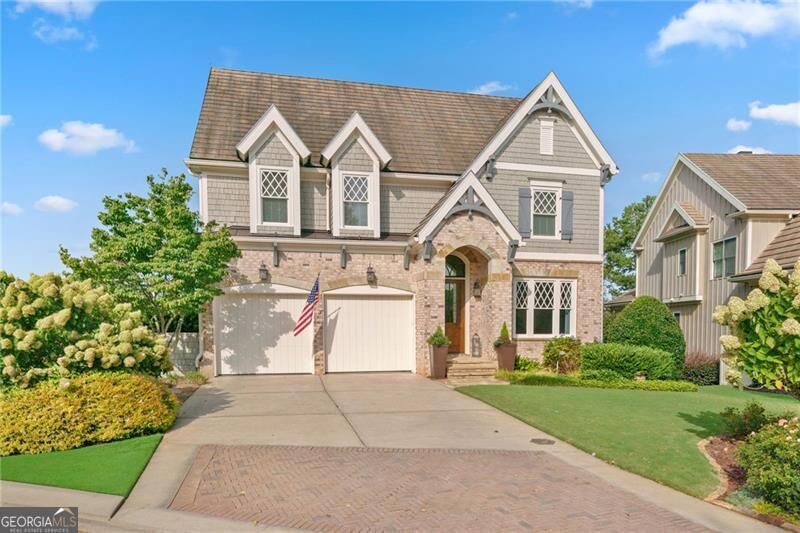 Property Photo:  2560 Hillandale Circle  GA 30041 