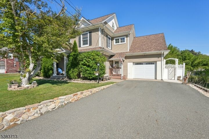 Property Photo:  26 Giannone Rd  NJ 07470 