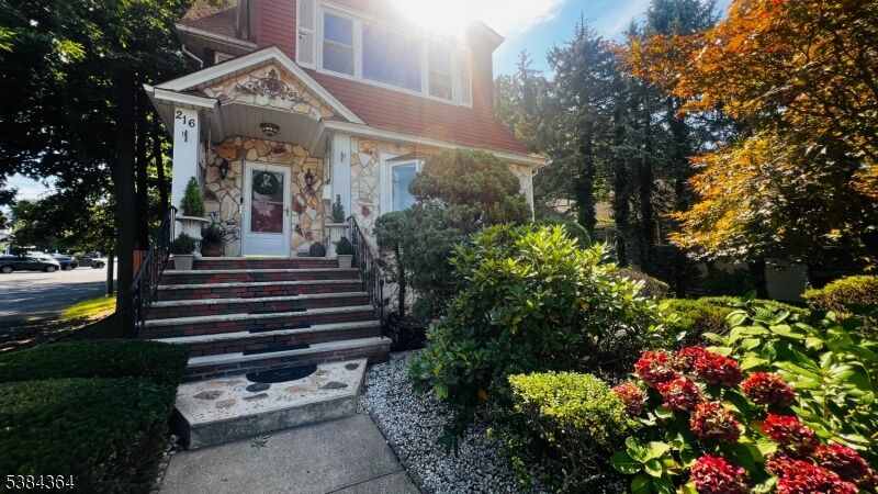 Property Photo:  216 Academy St 3  NJ 07079 