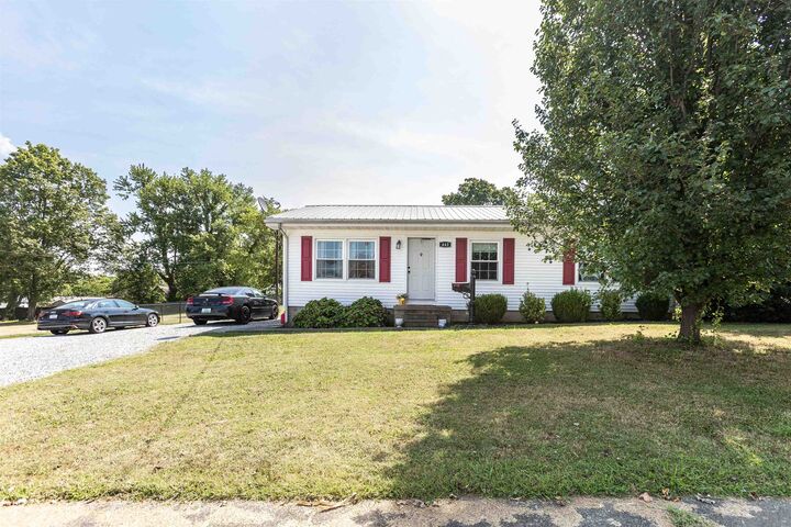 443 N Townsend St  Morganfield KY 42437 photo