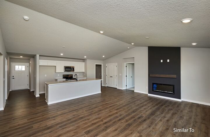 Property Photo:  16512 Bentwood Drive  IA 50323