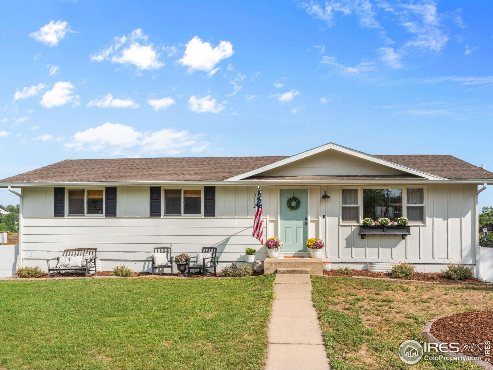 Property Photo:  312 Milky Way Dr  CO 80525 
