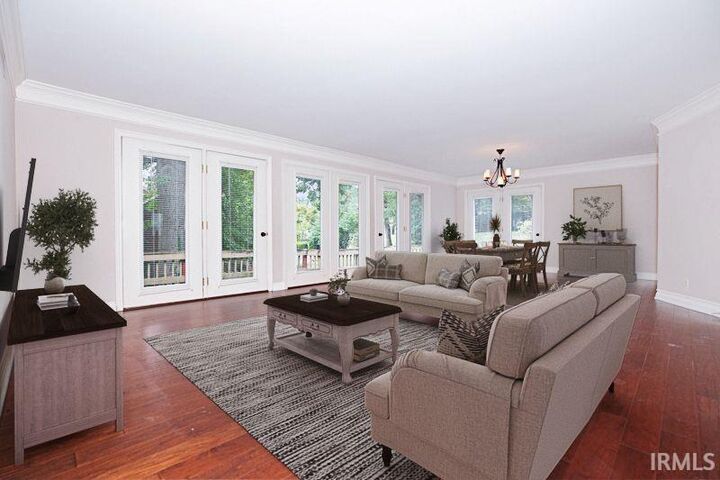 Property Photo:  505 Wyndclyff Drive  IN 47711 
