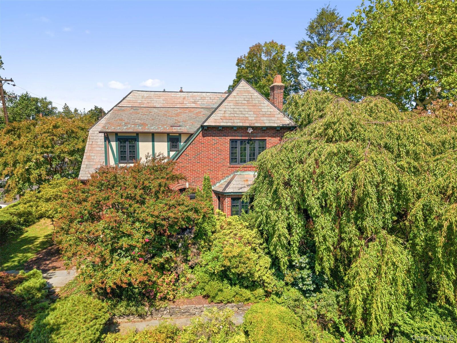 Property Photo: 66 Rossmore Avenue NY 10708