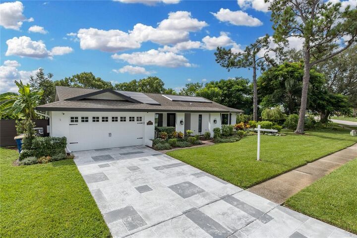 Property Photo: 3139 Hyde Park Drive FL 33761