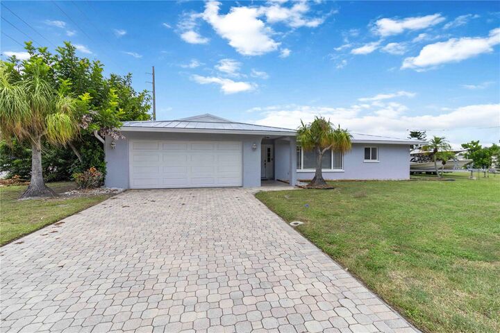 800 E 4th Street  Englewood FL 34223 photo
