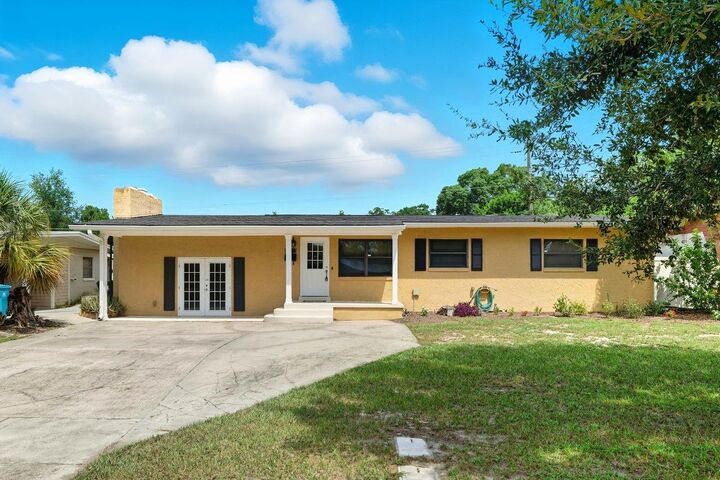 Property Photo: 3707 Pelican Lane FL 32803
