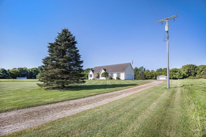 Property Photo: 1129 Boulan Drive MI 48412