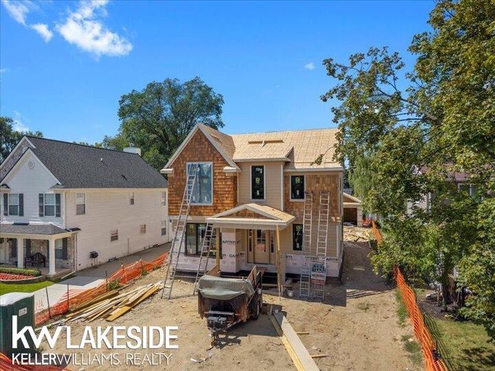 Property Photo:  761 Lounsbury Avenue  MI 48307