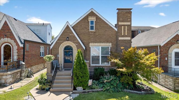 5736 Lindenwood Avenue  St Louis MO 63109 photo