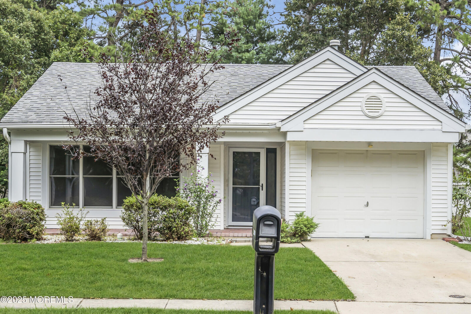 Property Photo:  2299 Kira Court  NJ 08755 