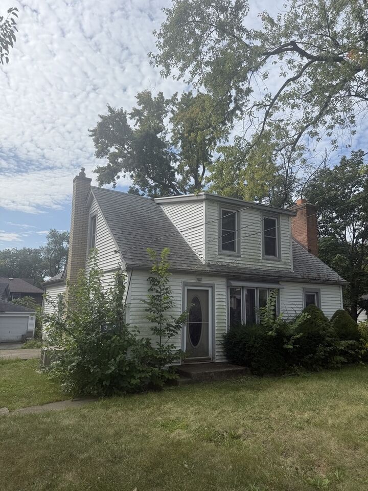 318 E Liberty Street  Wauconda IL 60084 photo