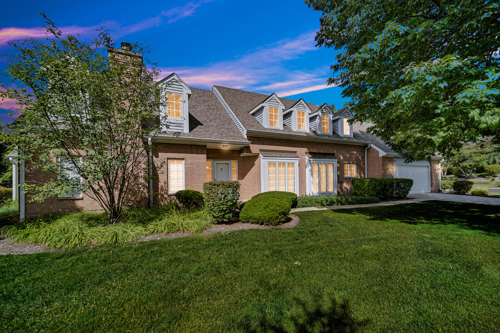 Property Photo: 5625 Chesapeake Drive 5625 IL 60050