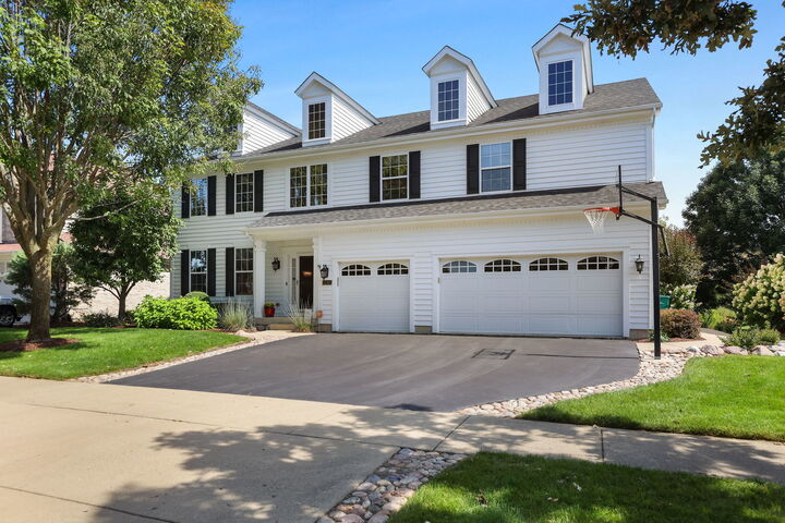 2245 Hazeltime Drive  Vernon Hills IL 60061 photo