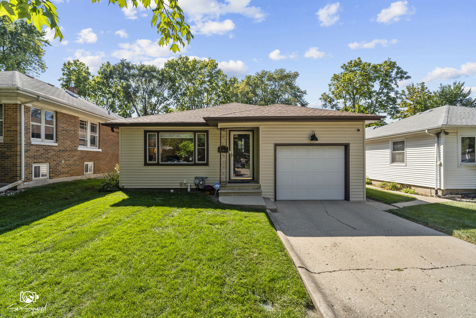 Property Photo:  519 Cowles Avenue  IL 60435 