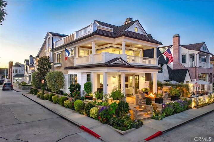 201 Emerald Avenue  Newport Beach CA 92662 photo