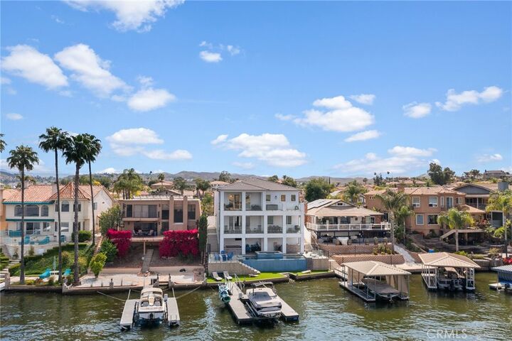 Property Photo:  22400 Whirlaway Court  CA 92587 