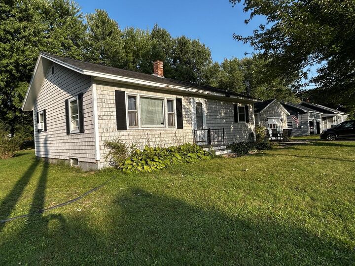 Property Photo:  10 Sheridan Street  ME 04953 