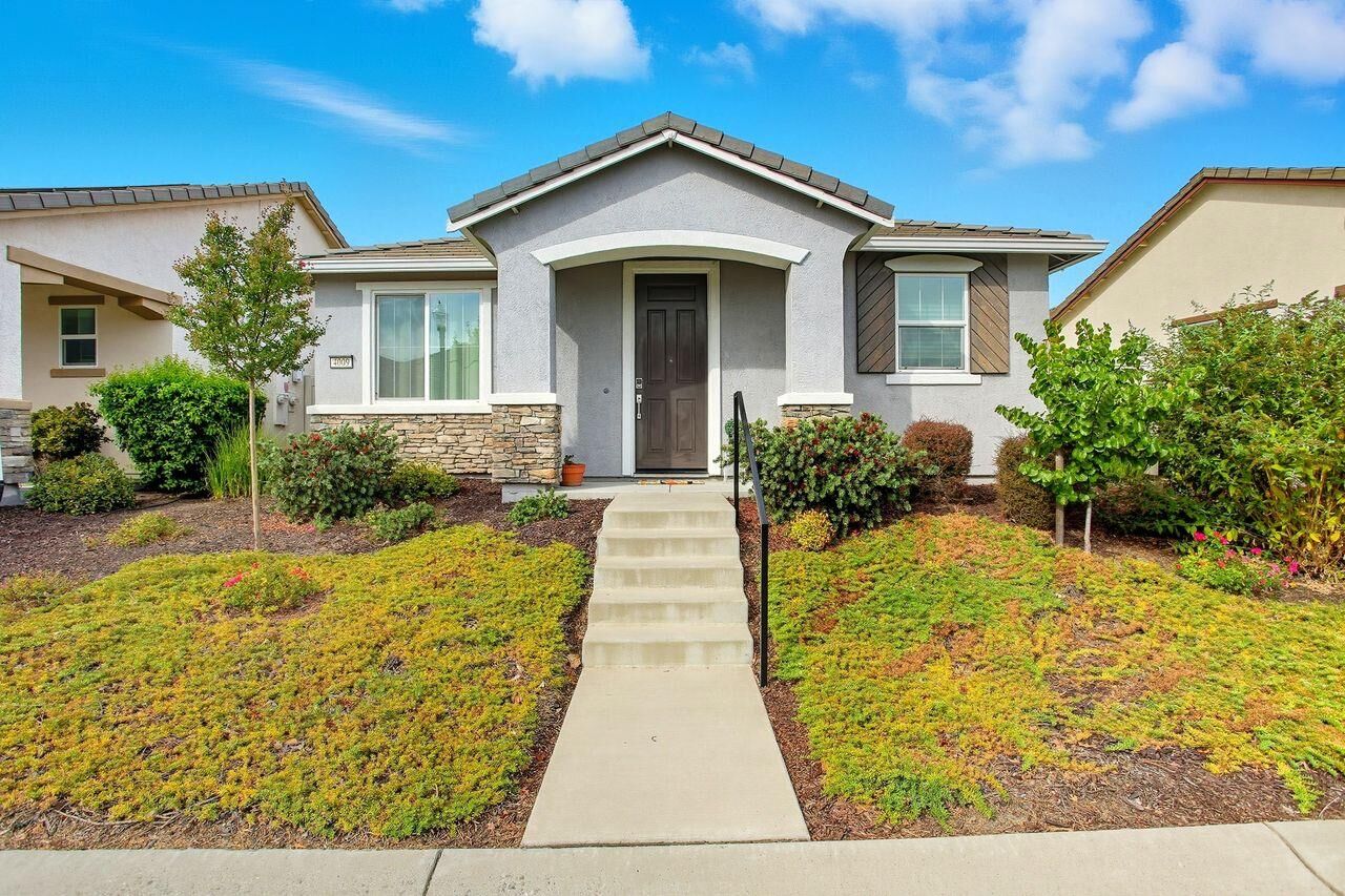 Property Photo: 4009 Crete Island Lane CA 95834