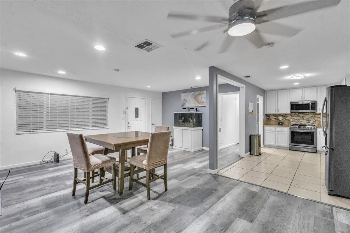 Property Photo:  5806 N El Dorado Street  CA 95207 