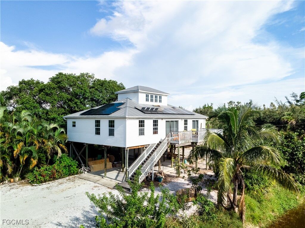 Property Photo: 7224 Kreamers Drive FL 33922