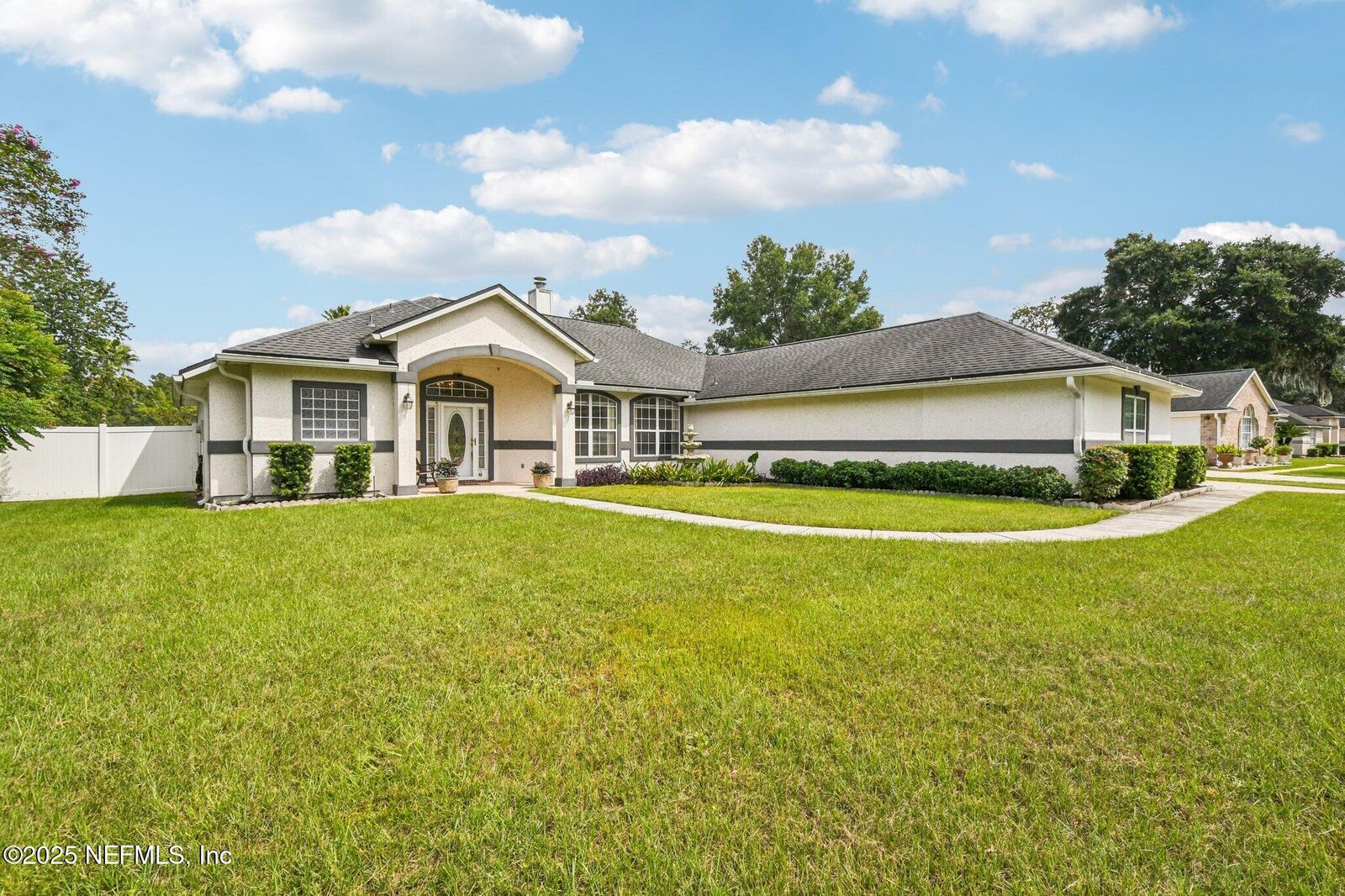 Property Photo:  1651 Sedgwick Drive  FL 32068 