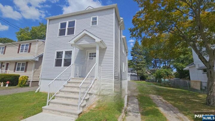 Property Photo:  125 Birch Street 2  NJ 07003 
