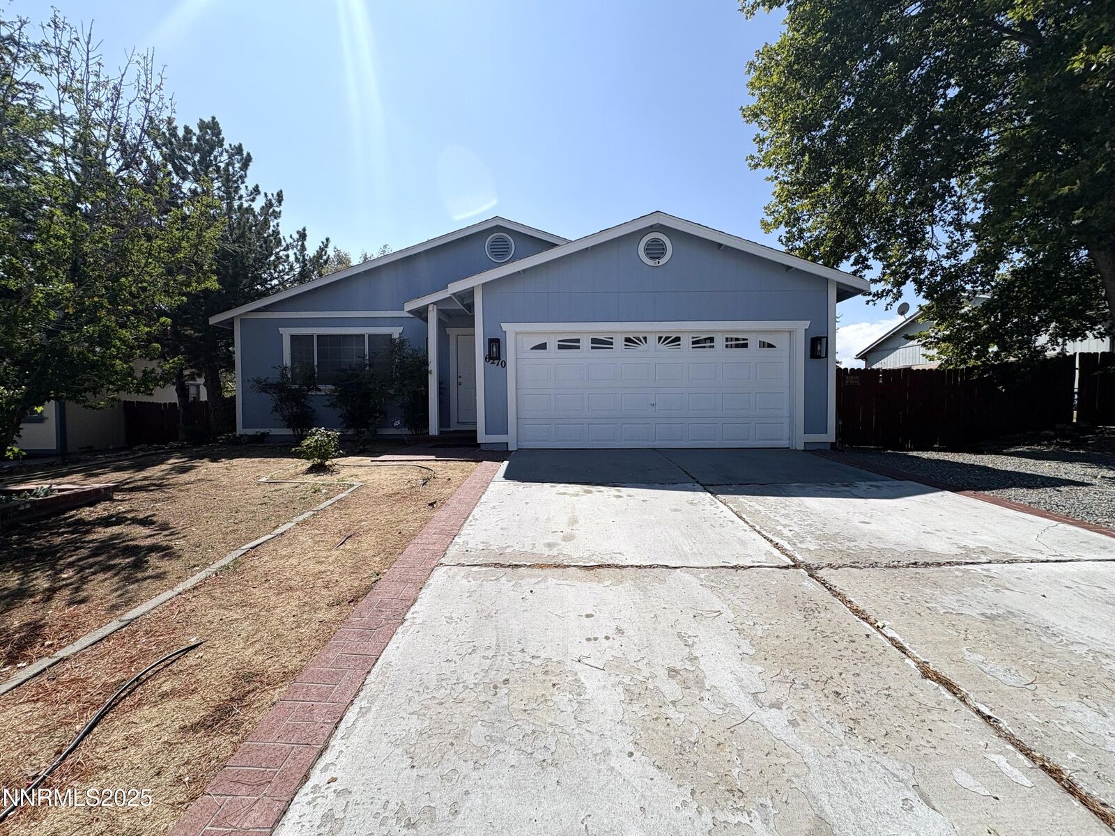 Property Photo: 6270 W Chinook Court NV 89433