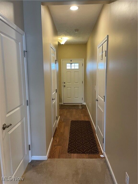 Property Photo:  100 River Rock Way  OH 44017 