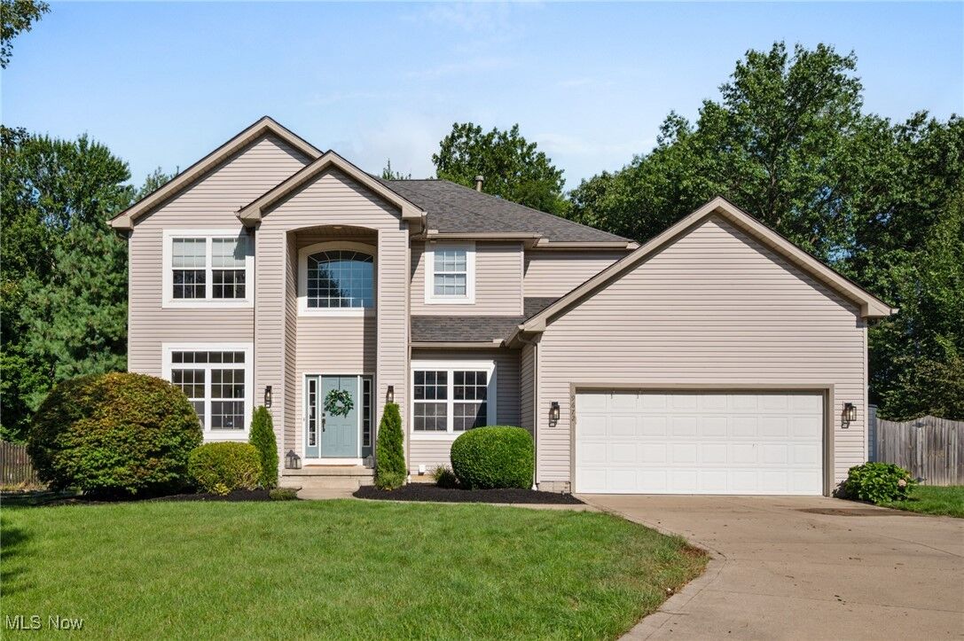 Property Photo: 9672 E Northwood OH 44138
