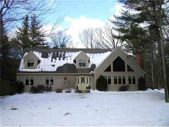Property Photo:  12 Kelso Drive  NH 03304 