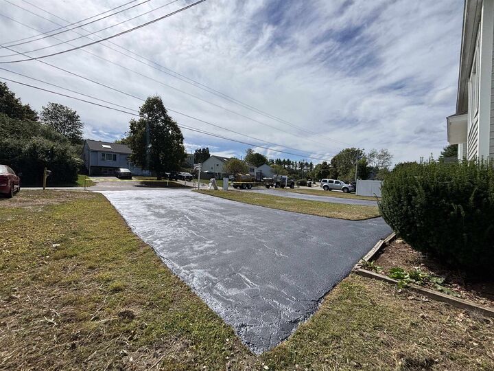 Property Photo:  90R Derryfield Road  NH 03038 