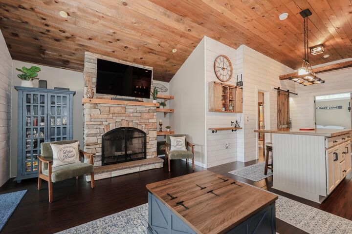 Property Photo: 39 Bay Street NH 03045