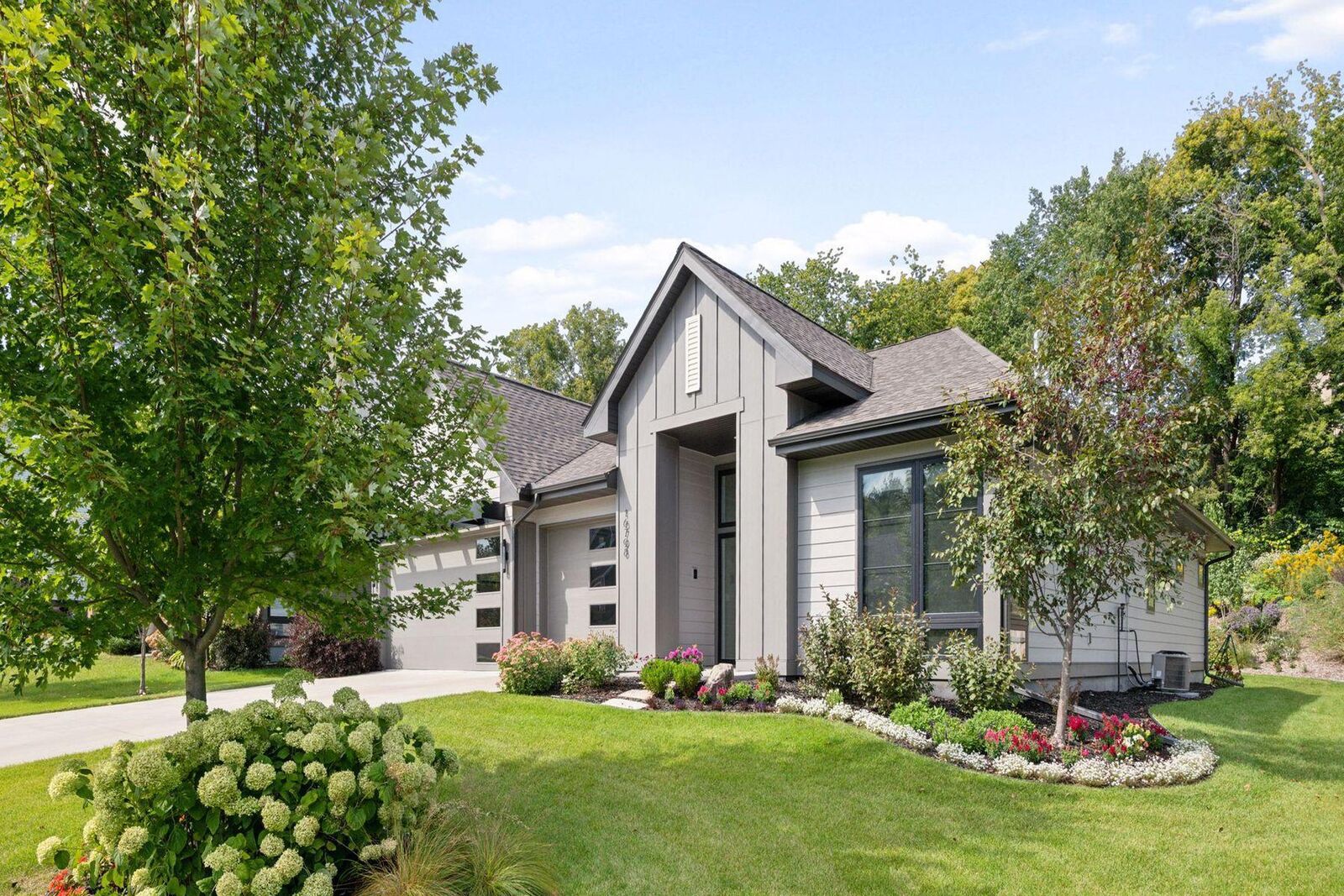 Property Photo:  16798 Stirrup Lane  MN 55347 