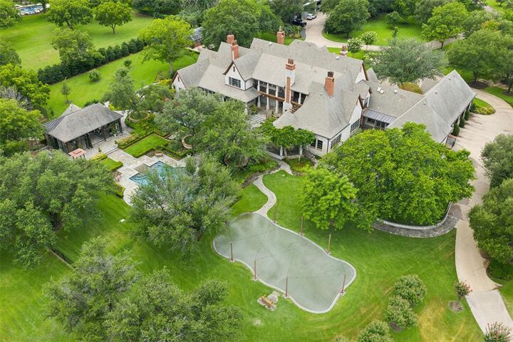Property Photo: 6401 Westcoat Drive TX 76034