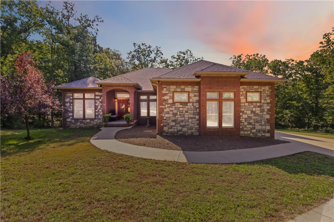 Property Photo:  9721 E Plentywood Road  AR 72712 