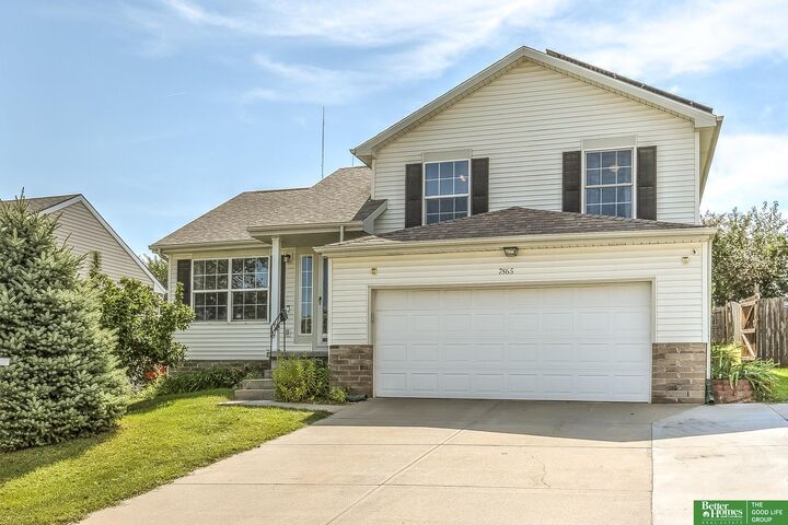 Property Photo: 7865 Mary Street NE 68122